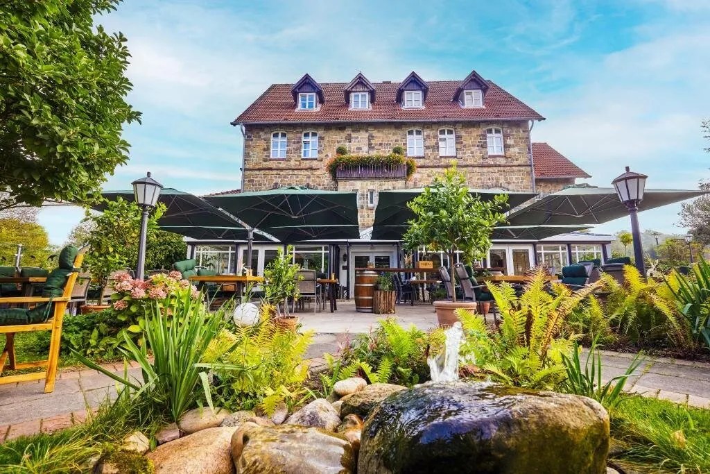 Turteln und Kuscheln am Schloss im Teutoburger Wald – Bild 2