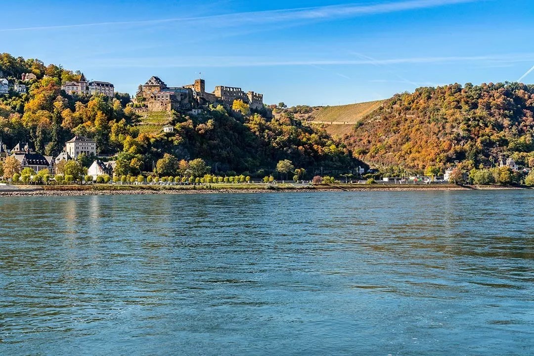 Kleiner Schlossurlaub mit Blick auf den Rhein und 4-Gang-Menü – Bild 2