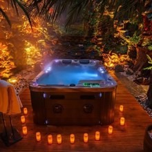 Wellness-Romantik-Erotik Whirlpool: Afrika-Dschungel-Premium Suite Wellness-Romantik-Erotik Whirlpool: Afrika-Dschungel-Premium Suite