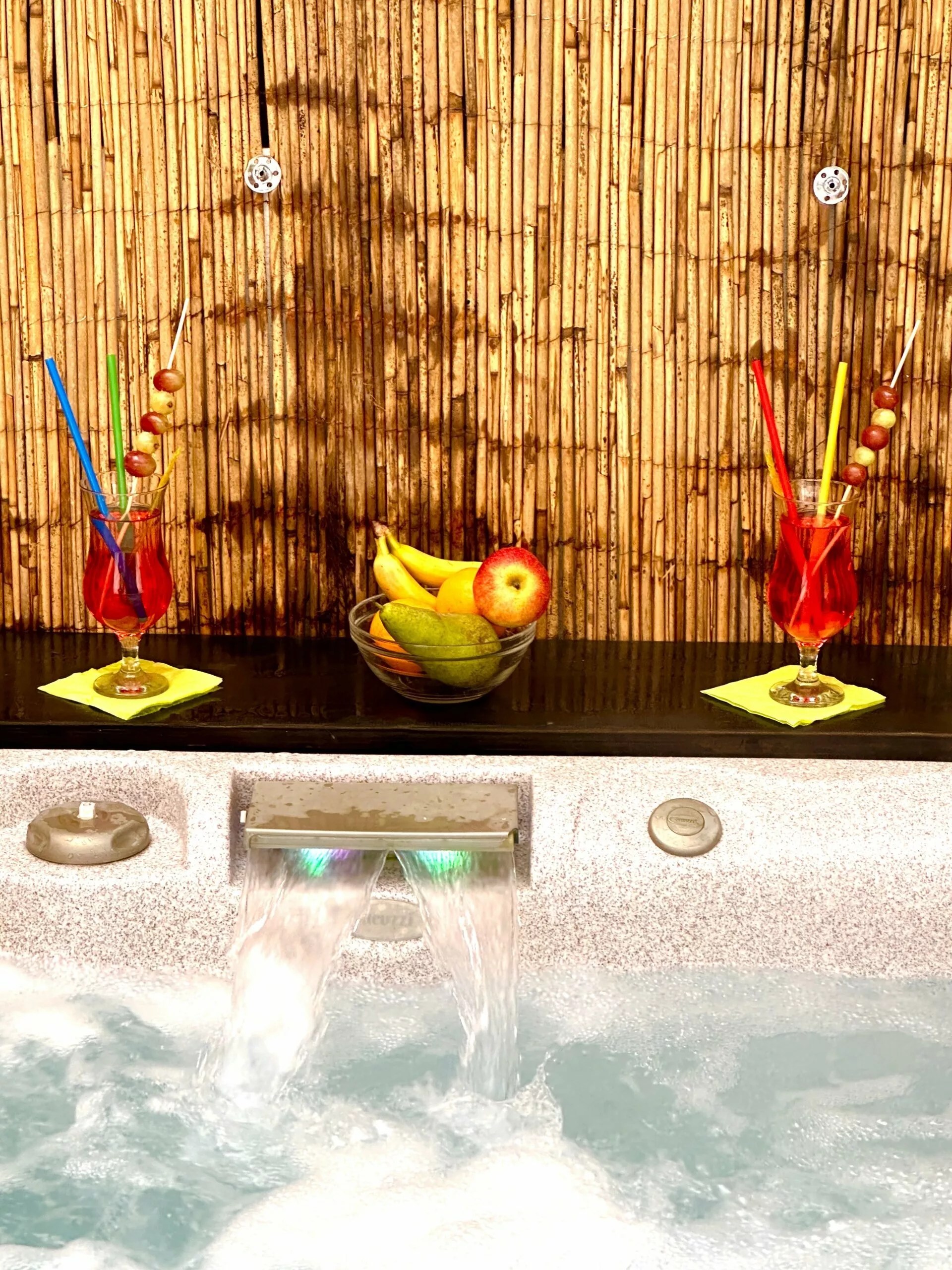 1 Nacht im Wellness Apartment mit Sauna und Whirlpool – Bild 2