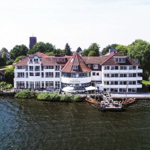 Weihnachten im festlich geschmücktem Fährhaus Weihnachten im festlich geschmücktem Fährhaus