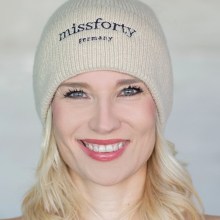 Damen Strickmütze Beanie Strickbeanie Frauengeschenk Geschenkbox weiß softbeige Damen Strickmütze Beanie Strickbeanie Frauengeschenk Geschenkbox weiß softbeige