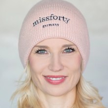 Damen Strickmütze Beanie Strickbeanie Frauengeschenk Geschenkbox weiß softrosé Damen Strickmütze Beanie Strickbeanie Frauengeschenk Geschenkbox weiß softrosé