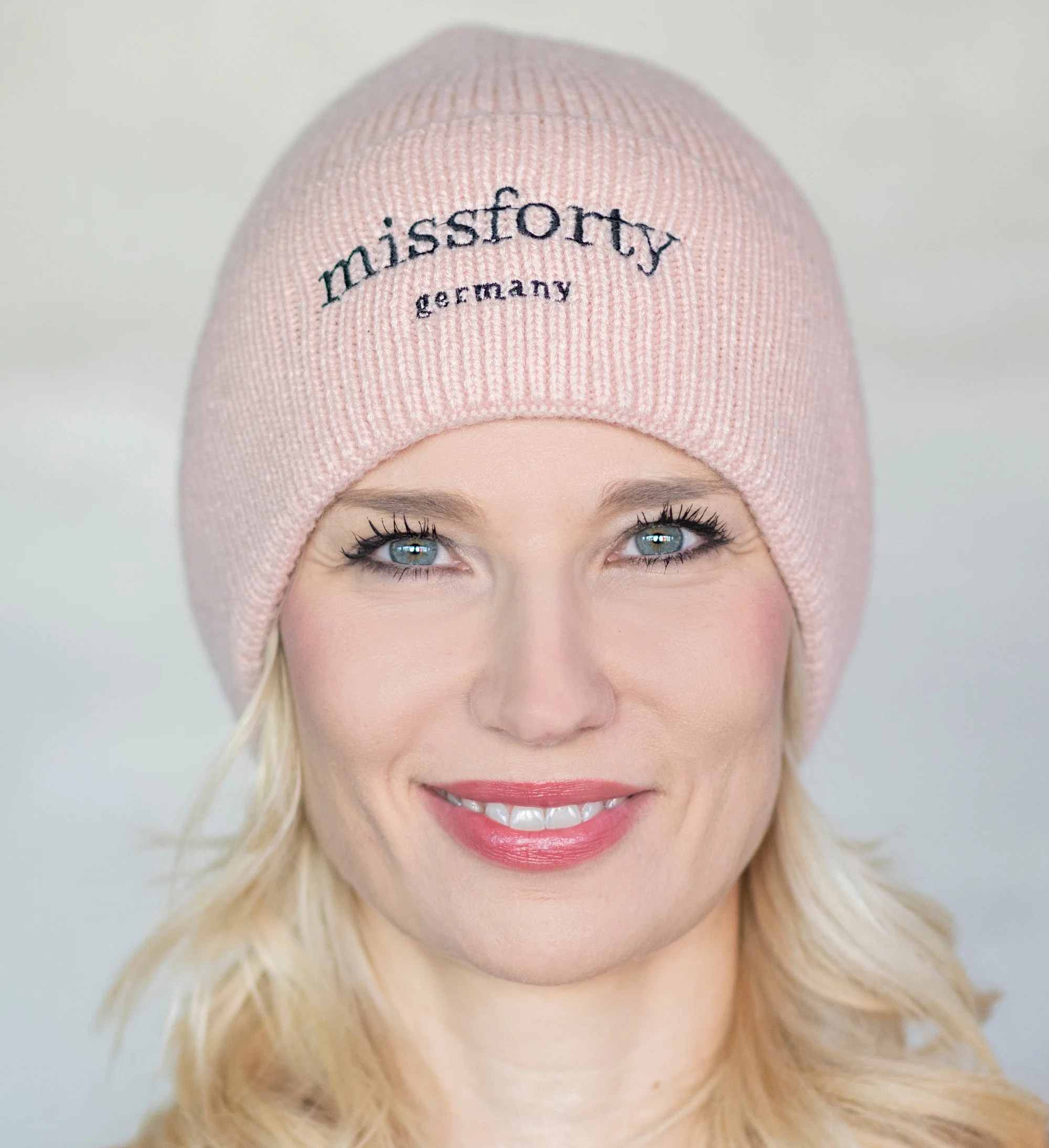 Winter Mütze warme Strickmütze Wintermütze Beanie rosa weich missforty germany Winter Mütze warme Strickmütze Wintermütze Beanie rosa weich missforty germany