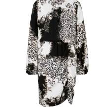 Designer-Druckkleid, ecru-schwarz Figur betont abgerundeter Schlitz Designer-Druckkleid, ecru-schwarz Figur betont abgerundeter Schlitz