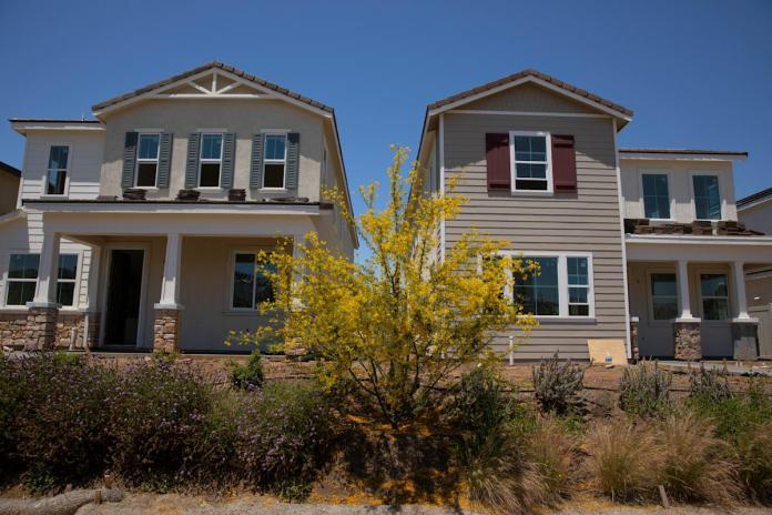(*)- abundant customers are utilizing their homes to assist them leave financial obligation (*)- abundant customers are utilizing their homes to assist them leave financial obligation
