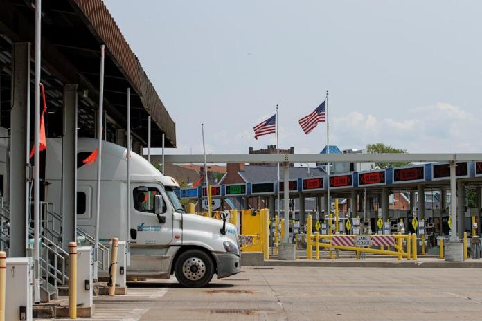Americans in Buffalo respond to Trump’s tolls on Canada Americans in Buffalo respond to Trump’s tolls on Canada