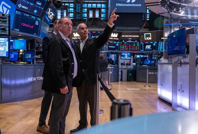 Stock market today: Stocks end banner week with large gains as big Fed reduced chances increase Stock market today: Stocks end banner week with large gains as big Fed reduced chances increase