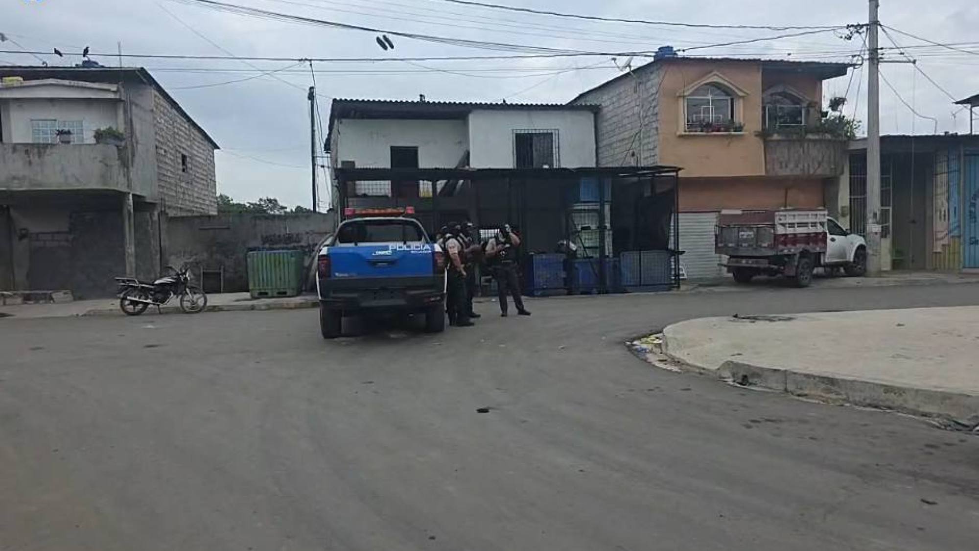 Hallan restos humanos en zona portuaria de Puerto Bolívar Hallan restos humanos en zona portuaria de Puerto Bolívar