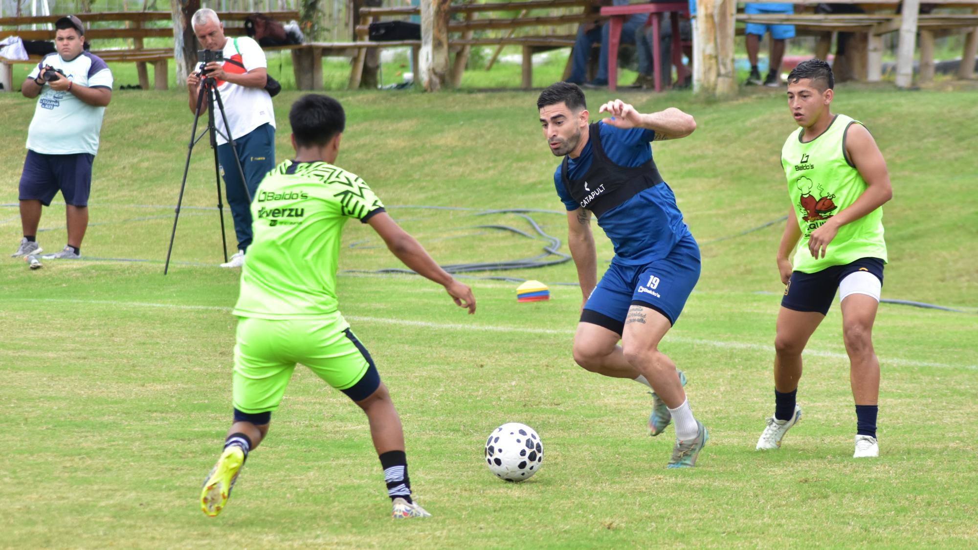Delfín SC inicia pretemporada 2026 con partido amistoso Delfín SC inicia pretemporada 2026 con partido amistoso