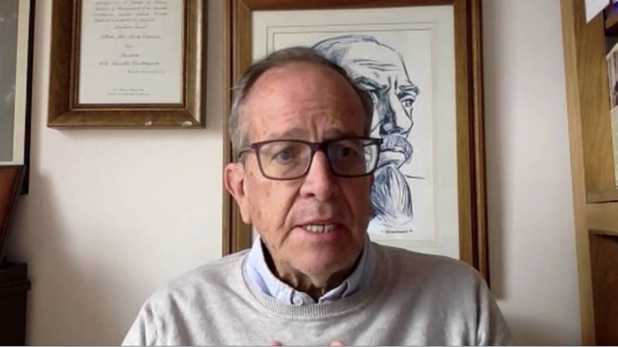 Figura de TikTok que Visita el País, Según Economista Figura de TikTok que Visita el País, Según Economista