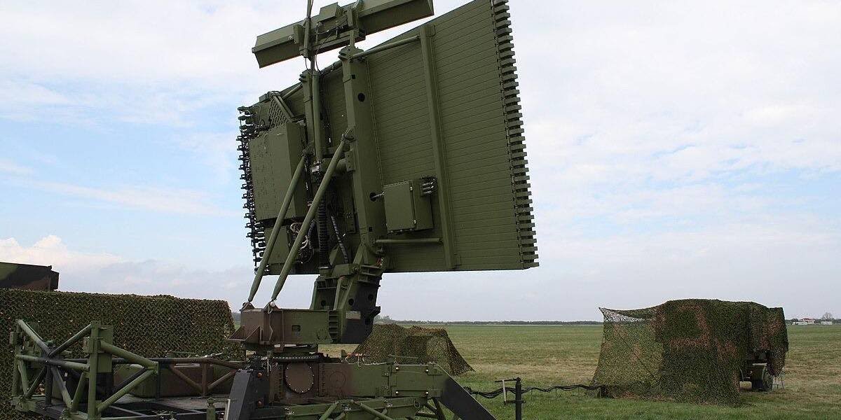 La FAE recupera radar y retoma control aéreo en la frontera norte de Ecuador La FAE recupera radar y retoma control aéreo en la frontera norte de Ecuador