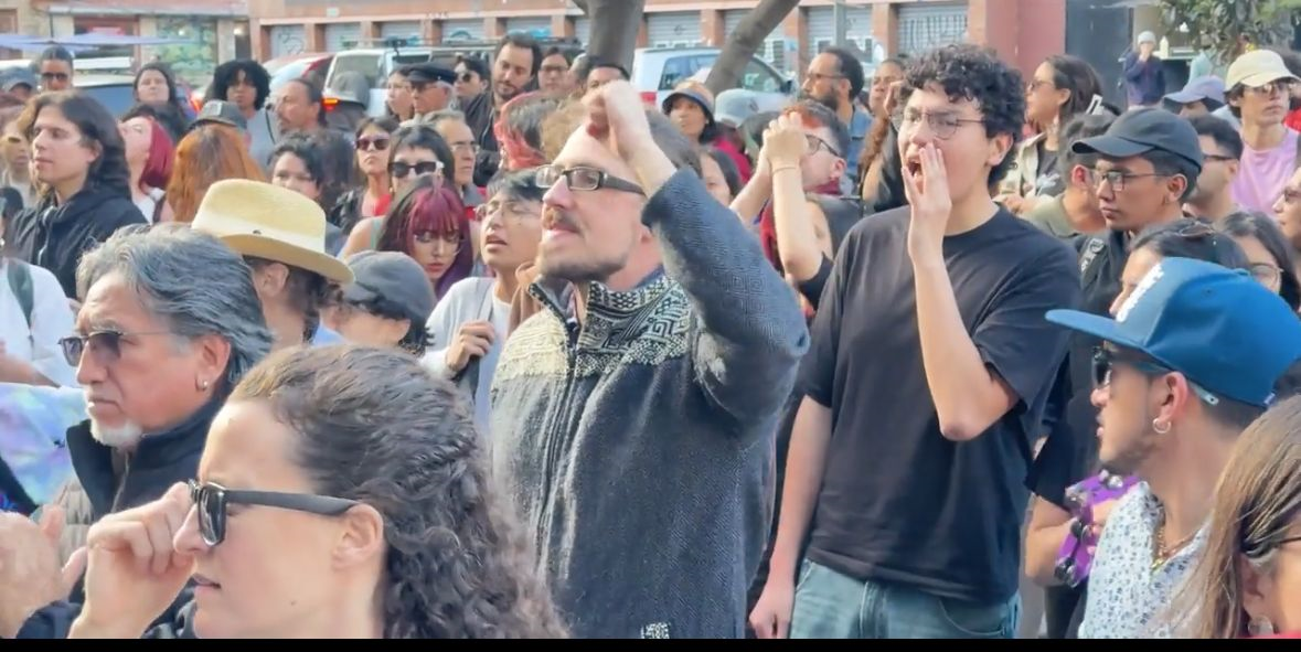 Sectores culturales protestan contra la fusión de ministerios y despidos masivos Sectores culturales protestan contra la fusión de ministerios y despidos masivos