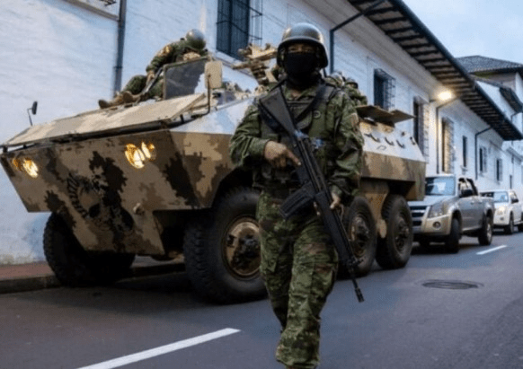 Presidente decretó estado de excepción en El Oro, Guayas, Los Ríos y Manabí Presidente decretó estado de excepción en El Oro, Guayas, Los Ríos y Manabí