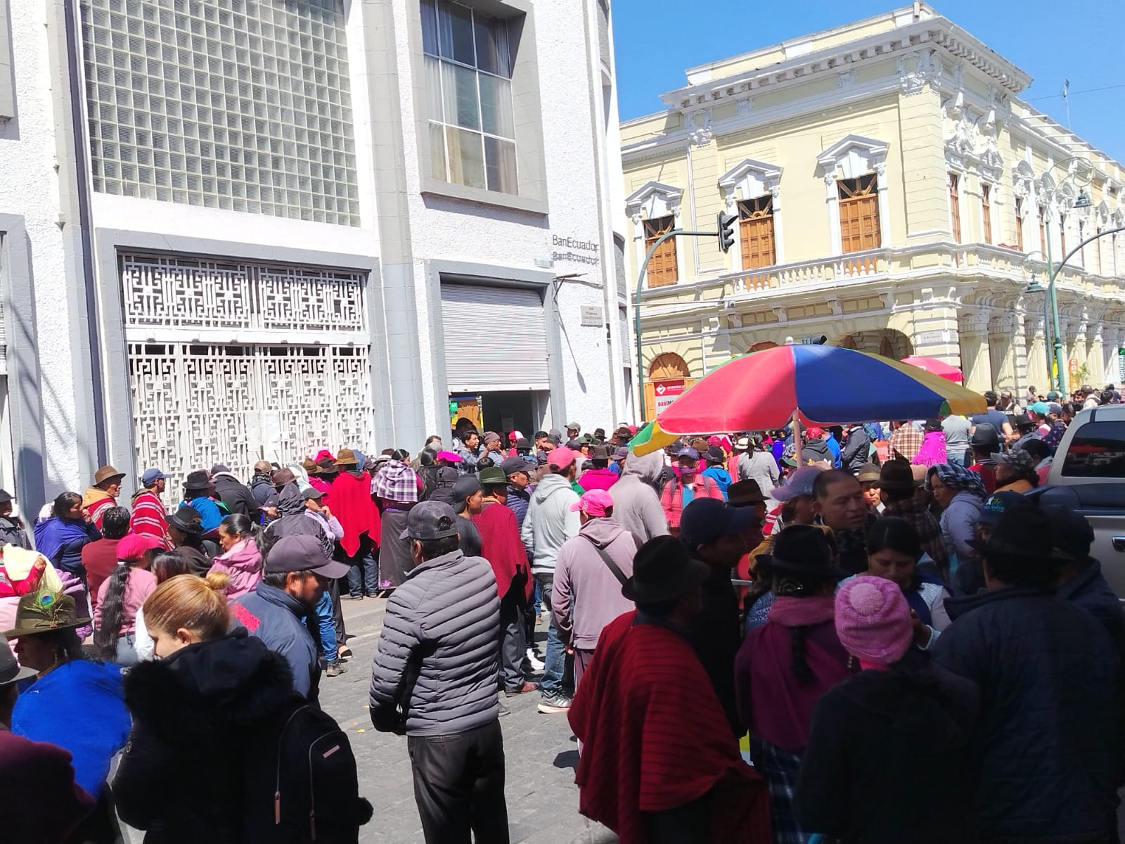 Gobierno ha dado ocho nuevos bonos en un solo año Gobierno ha dado ocho nuevos bonos en un solo año