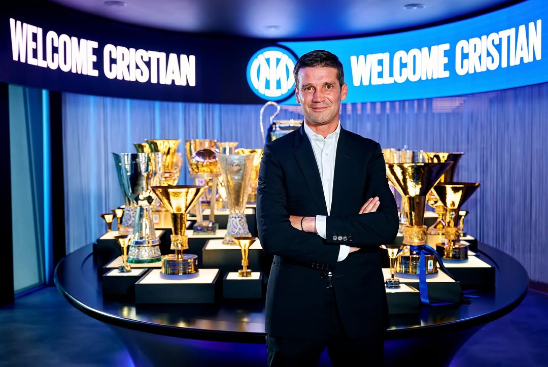 Cristian Chivu asume el banquillo del Inter tras la salida de Inzaghi Cristian Chivu asume el banquillo del Inter tras la salida de Inzaghi