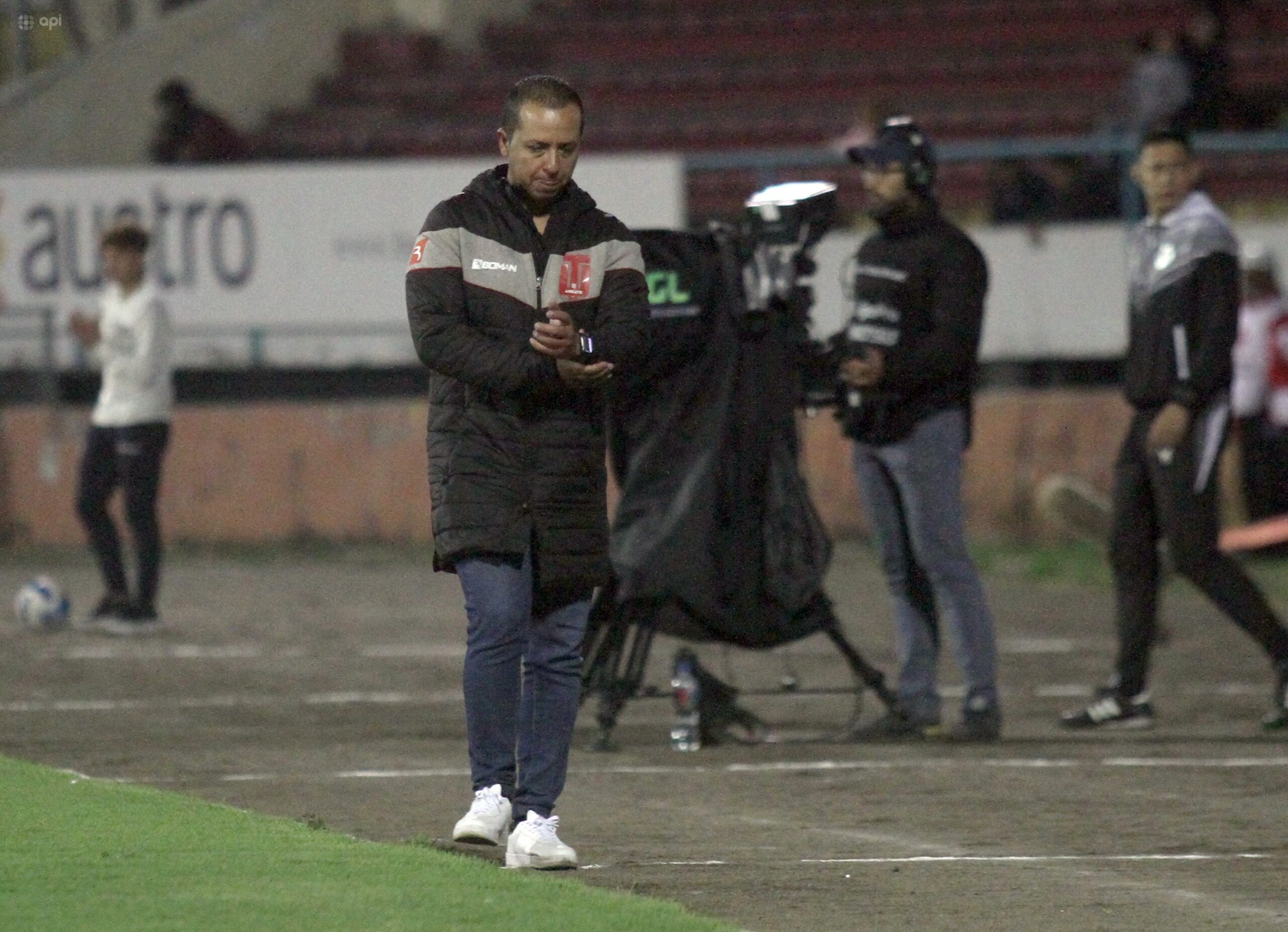 Juan Pablo Buch se suma a la lista de candidatos para dirigir a Emelec ¿Qué dijo el técnico colombiano? Juan Pablo Buch se suma a la lista de candidatos para dirigir a Emelec ¿Qué dijo el técnico colombiano?