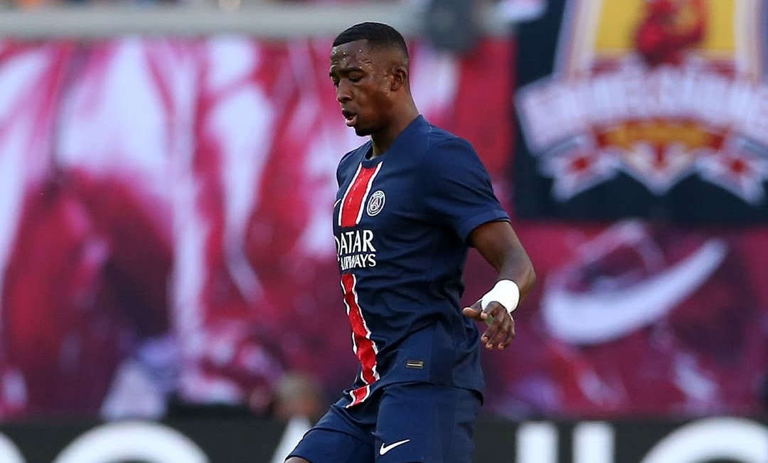 Pacho, la ‘Sorpresa’ de la Temporada 2024/2025 por la Ligue 1 Pacho, la ‘Sorpresa’ de la Temporada 2024/2025 por la Ligue 1