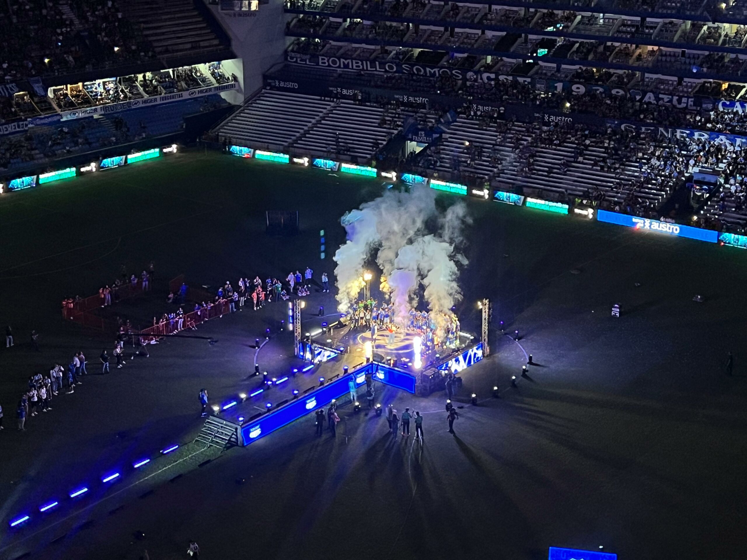 Emelec presentó su plantilla oficial para el segundo semestre de la LigaPro 2025 Emelec presentó su plantilla oficial para el segundo semestre de la LigaPro 2025