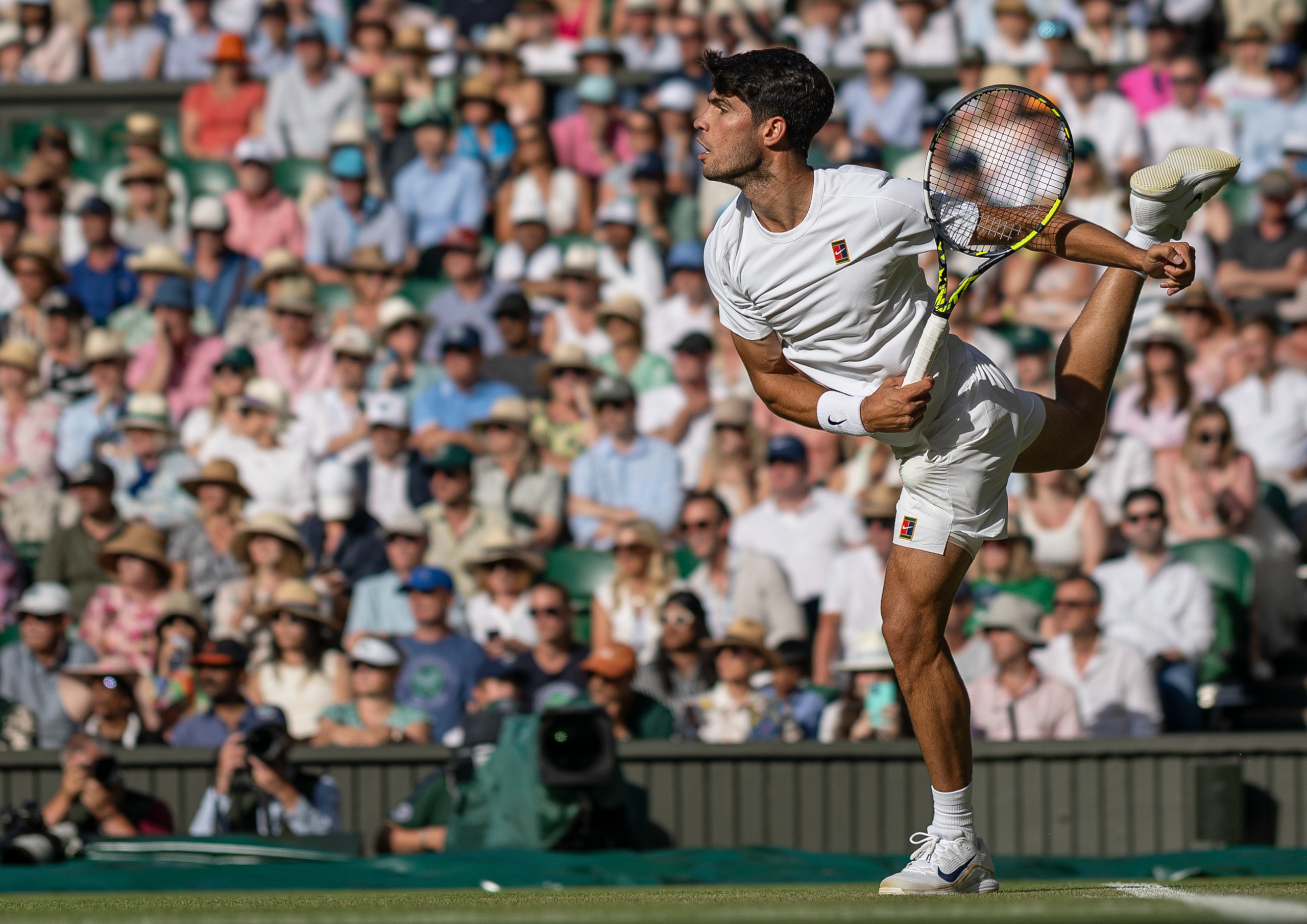 Alcaraz supera a Struff y avanza a octavos de final en Wimbledon Alcaraz supera a Struff y avanza a octavos de final en Wimbledon
