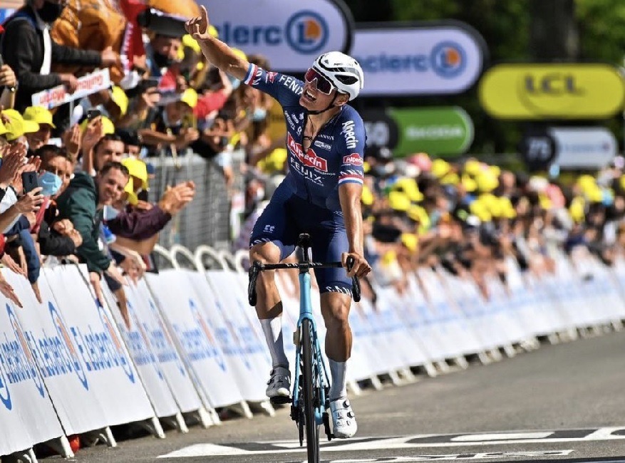 El ciclista Mathieu van der Poel abandonó el Tour de Francia 2025 El ciclista Mathieu van der Poel abandonó el Tour de Francia 2025