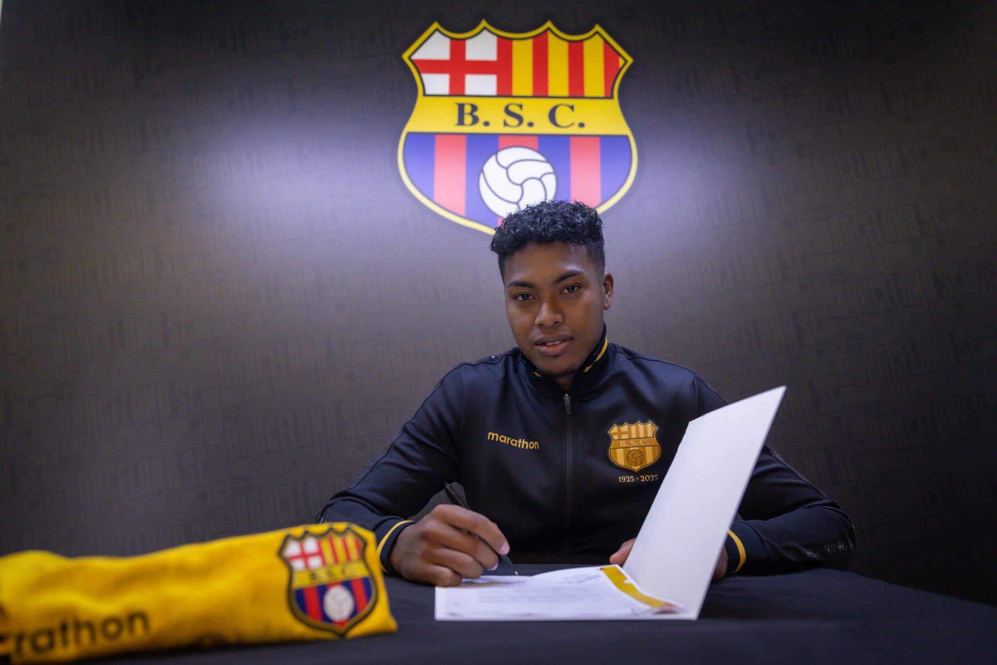Barcelona SC ficha a Jean Carlos Montaño Barcelona SC ficha a Jean Carlos Montaño