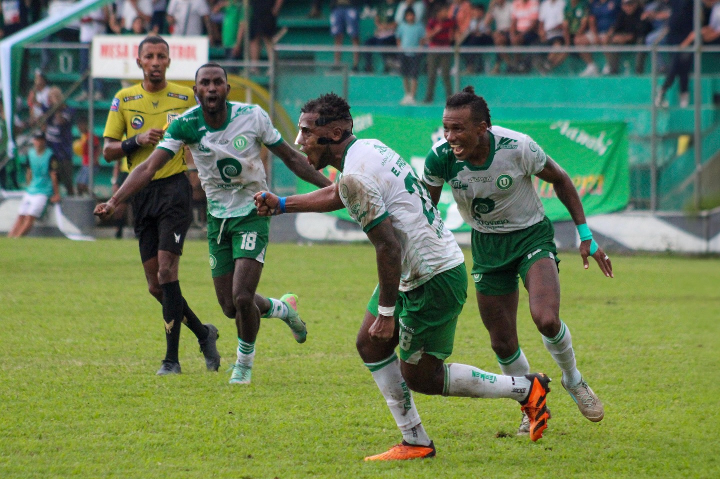 Liga de Portoviejo inicia segunda fase del Ascenso ante New Porto Liga de Portoviejo inicia segunda fase del Ascenso ante New Porto