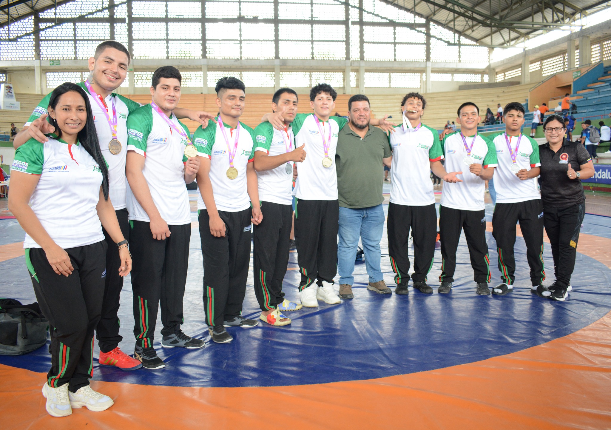 Manabí brilla en lucha y Napo en levantamiento de pesas Manabí brilla en lucha y Napo en levantamiento de pesas