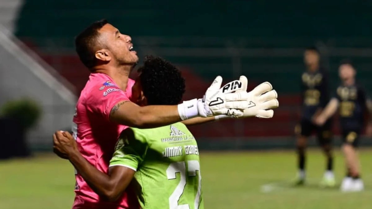 Manuel Mendoza, el héroe de Liga de Portoviejo que clasifica a octavos de final en la Copa Ecuador Manuel Mendoza, el héroe de Liga de Portoviejo que clasifica a octavos de final en la Copa Ecuador