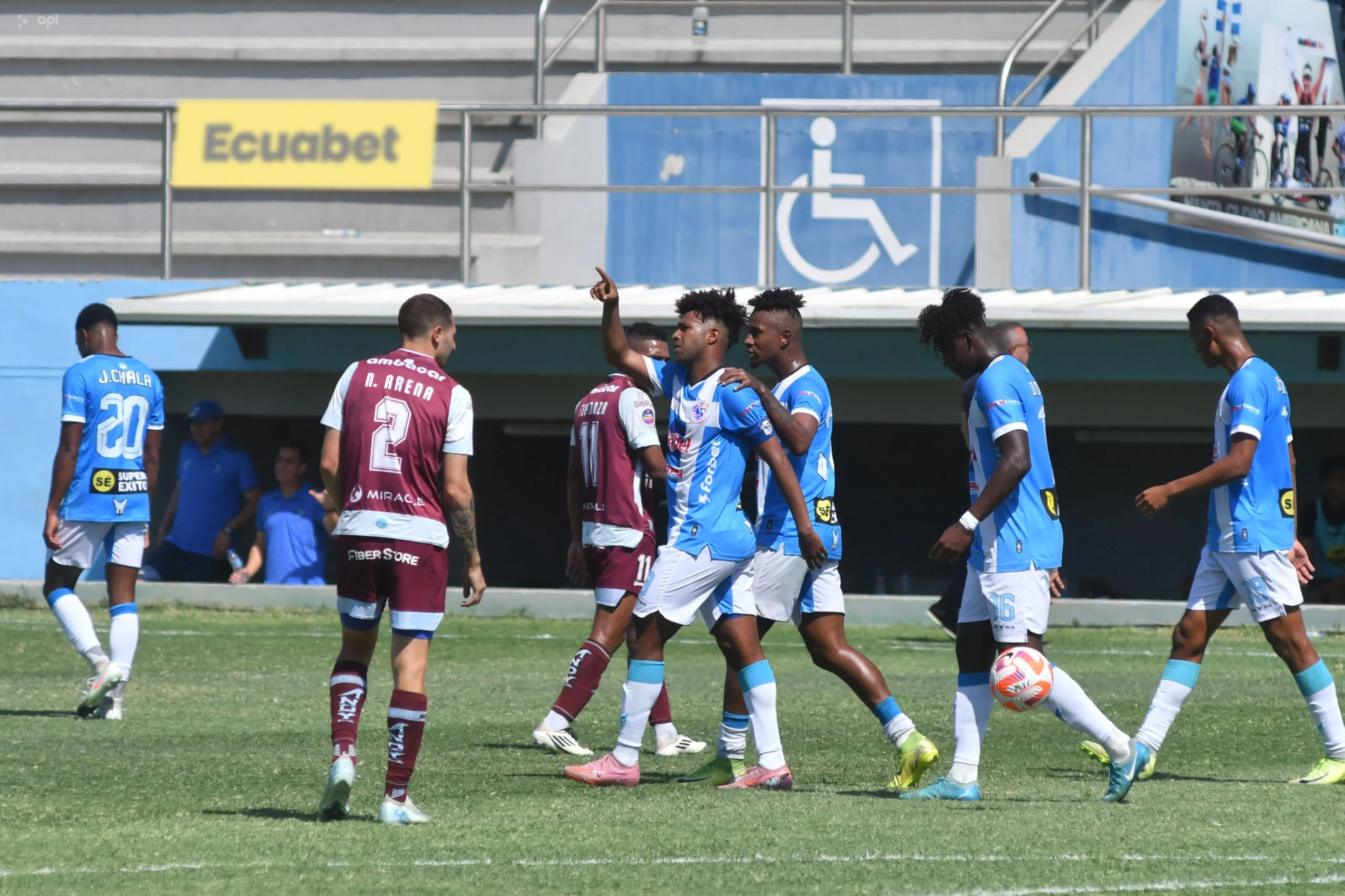 Manta FC en la lucha por la permanencia 2025 Manta FC en la lucha por la permanencia 2025