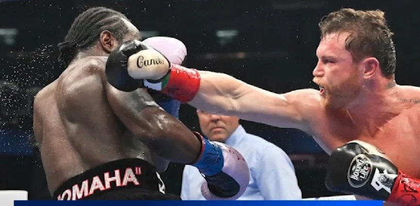 Canelo cae y Crawford hace historia Canelo cae y Crawford hace historia