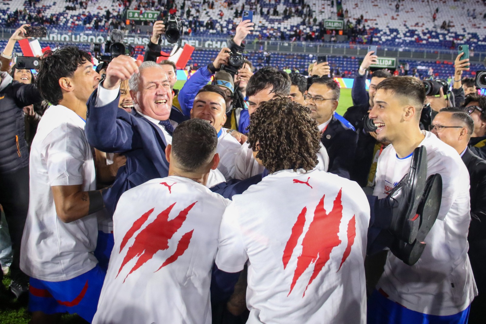 el técnico que reconstruyó a Ecuador y Paraguay el técnico que reconstruyó a Ecuador y Paraguay