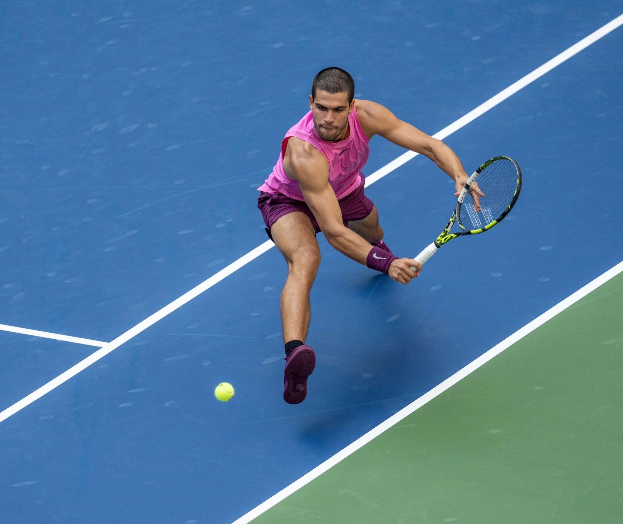 Carlos Alcaraz vence a Djokovic y avanza a la final Carlos Alcaraz vence a Djokovic y avanza a la final