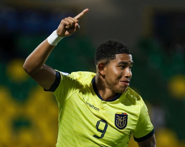 Elías Legendre destaca con dos goles en Francia Elías Legendre destaca con dos goles en Francia