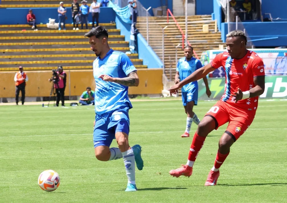 Macará ganó a El Nacional y aseguró permanencnia en la Serie A Macará ganó a El Nacional y aseguró permanencnia en la Serie A