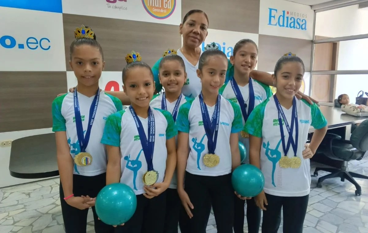 Seis gimnastas de Manabí clasifican al Sudamericano Seis gimnastas de Manabí clasifican al Sudamericano
