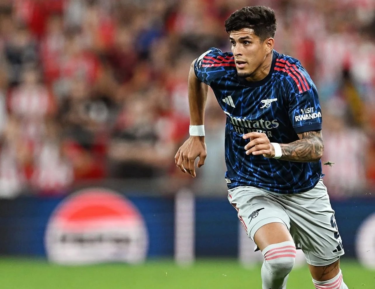 Piero Hincapié es baja en Arsenal para medir al Olympiacos por Champions League y preocupa su lesión Piero Hincapié es baja en Arsenal para medir al Olympiacos por Champions League y preocupa su lesión