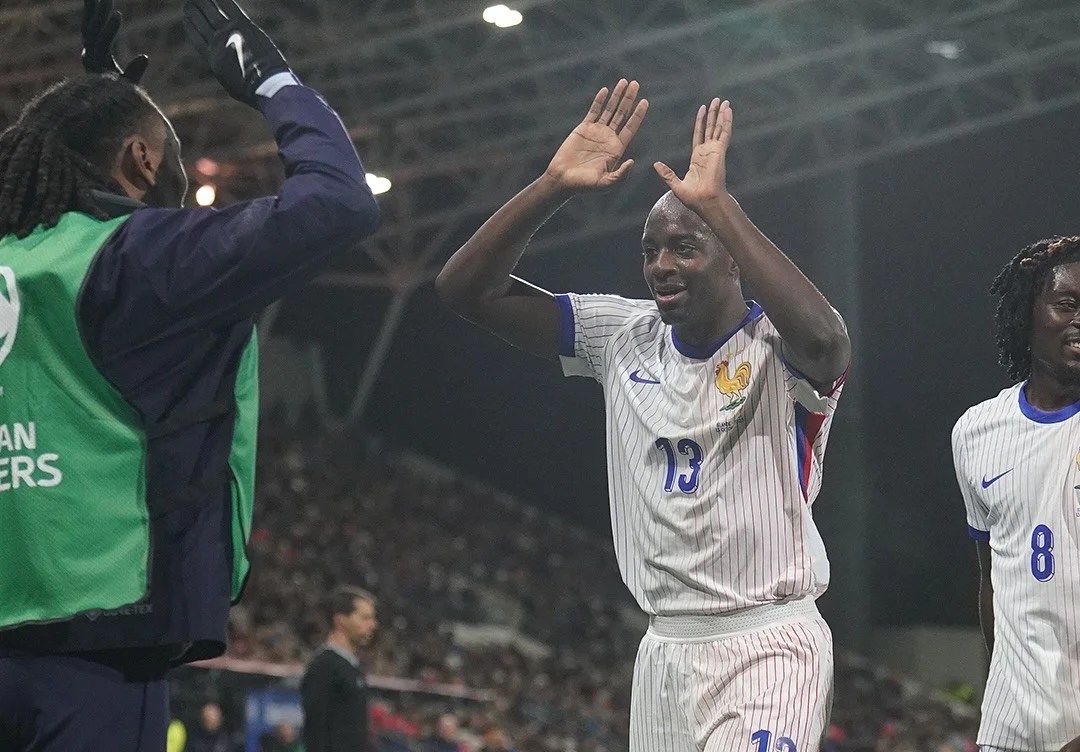 Francia empata ante Islandia y retrasa su clasificación al Mundial Francia empata ante Islandia y retrasa su clasificación al Mundial