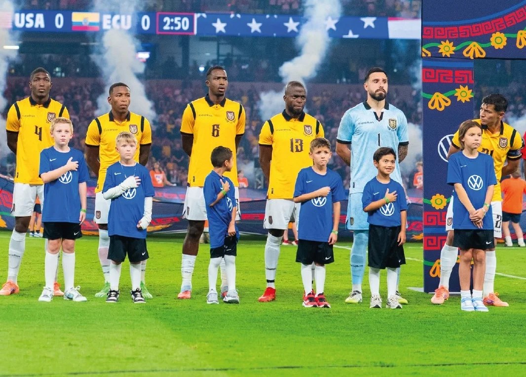 La Tri se enfrenta a México que viene de ser goleada por Colombia La Tri se enfrenta a México que viene de ser goleada por Colombia