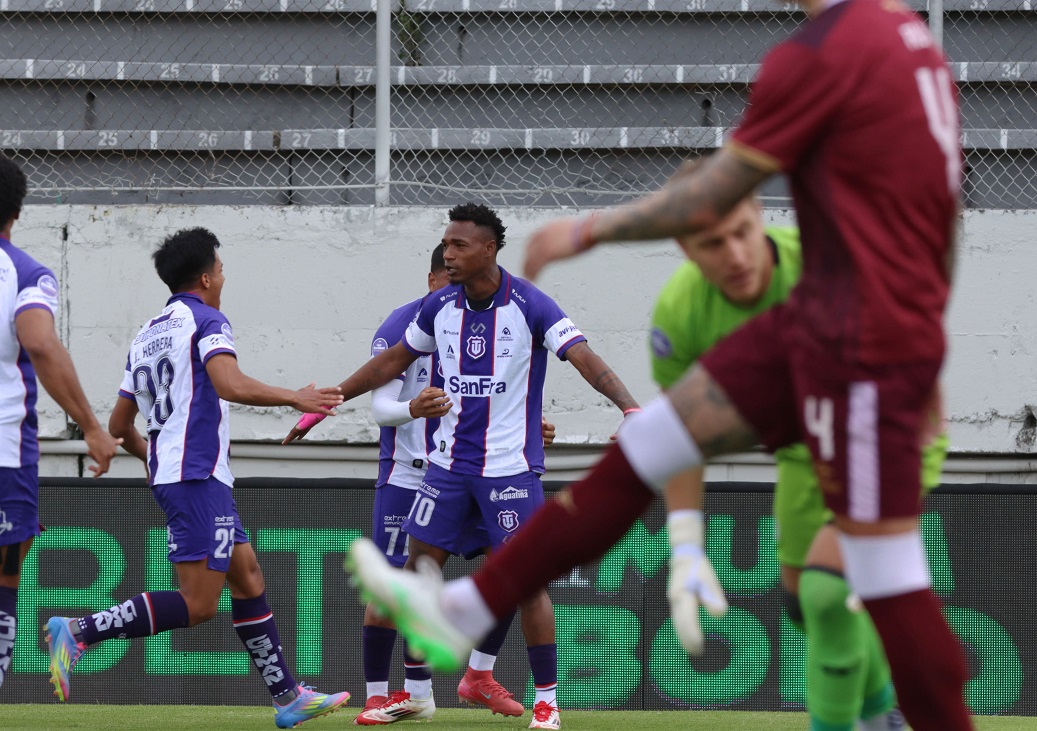 Técnico Universitario ganó en su visita a Vinotinto, en Quito. Técnico Universitario ganó en su visita a Vinotinto, en Quito.