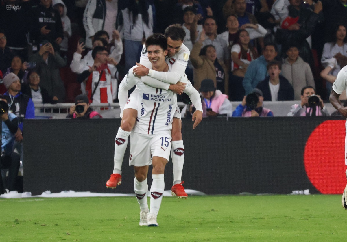 Liga de Quito triunfa con un 3-0 histórico Liga de Quito triunfa con un 3-0 histórico