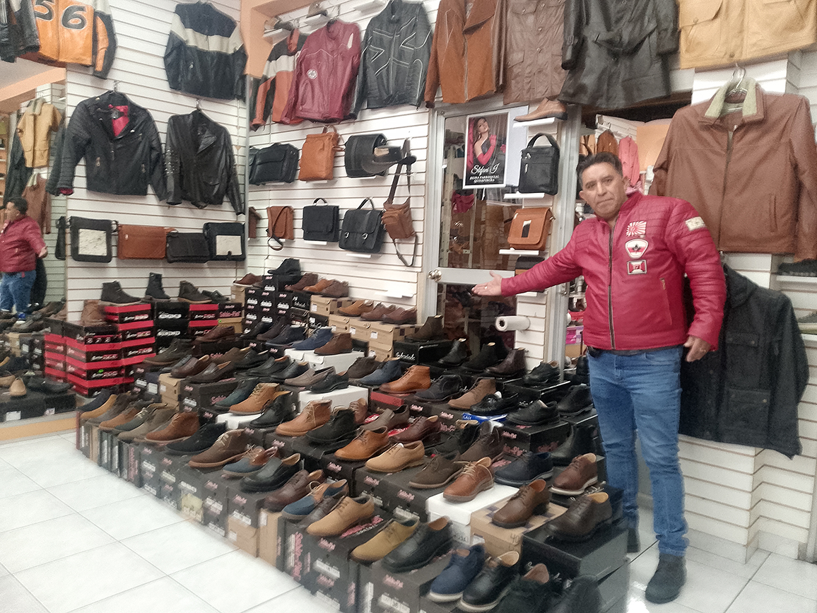 Excelencia en artesanías de cuero fino Excelencia en artesanías de cuero fino