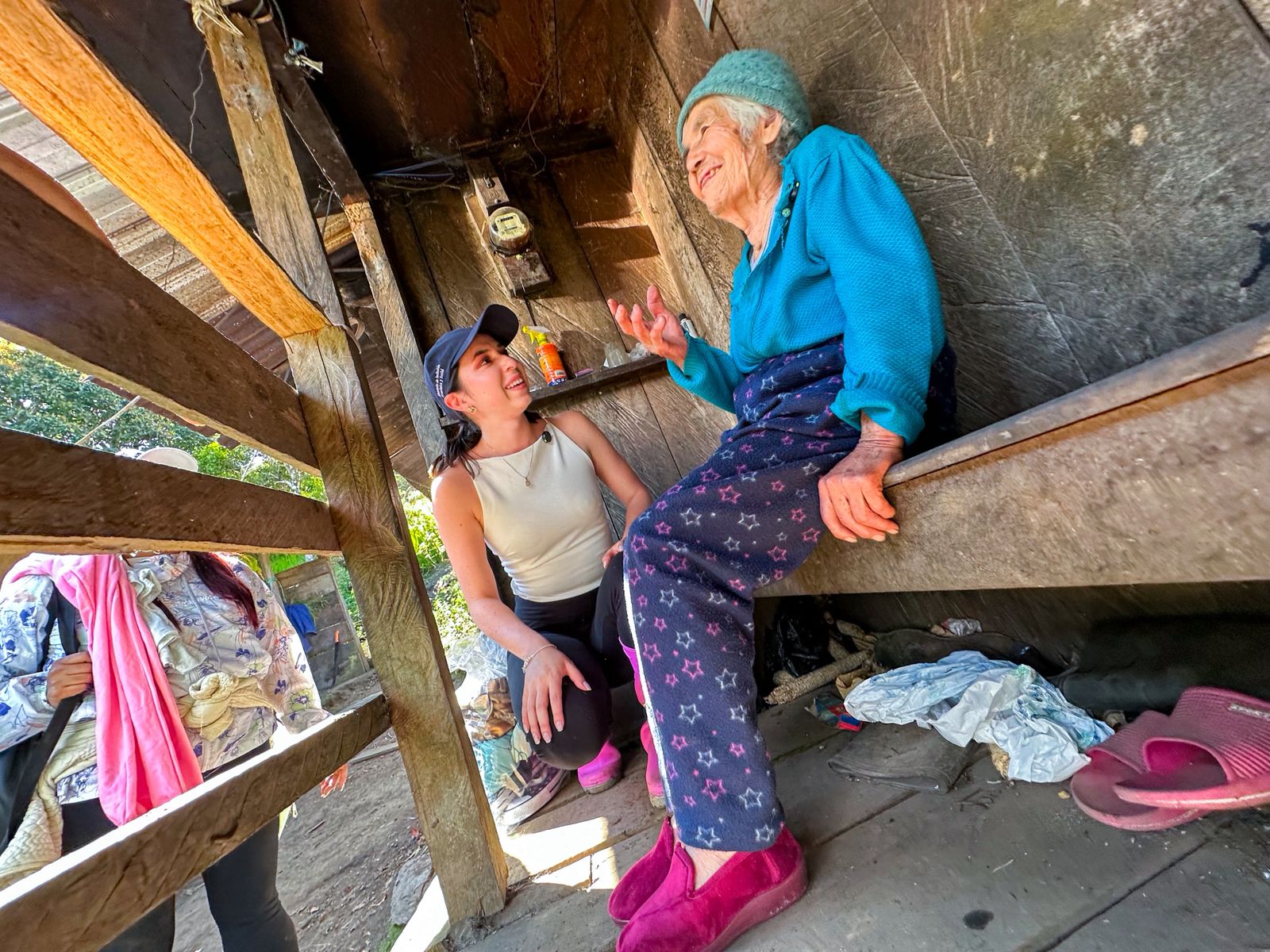 Apoyo social y emocional para adultos mayores de Ulba Apoyo social y emocional para adultos mayores de Ulba