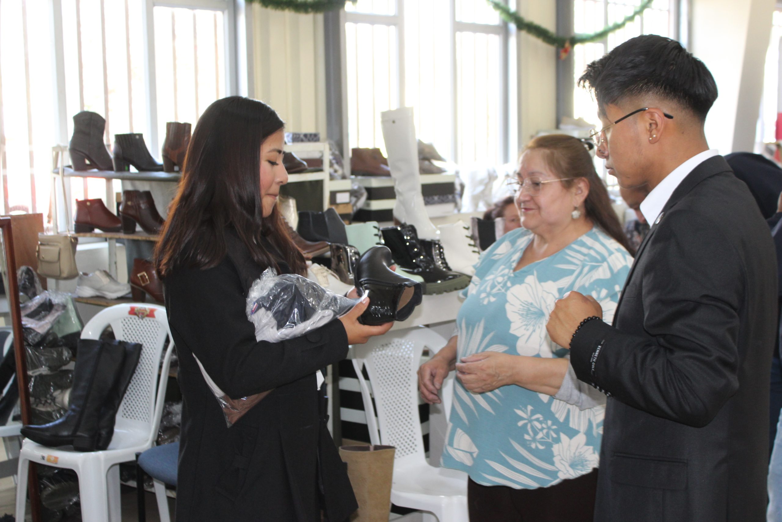Aperturaron Feria Navideña de Calzado y Textil Aperturaron Feria Navideña de Calzado y Textil