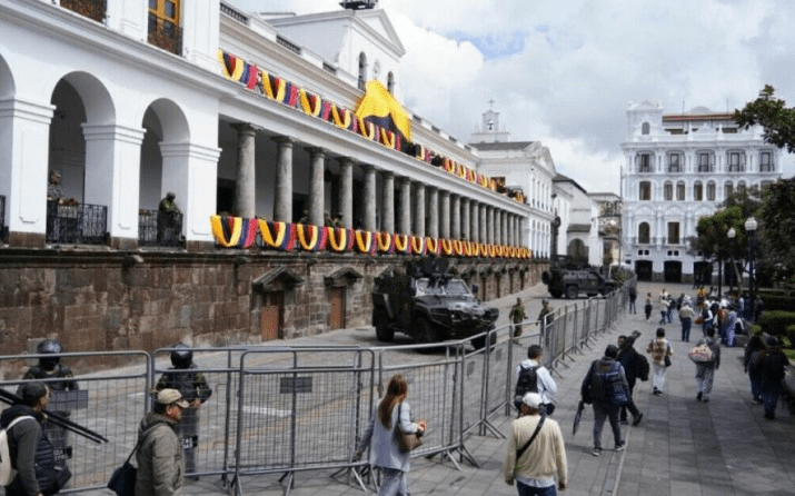 Ecuador logra acuerdo con el FMI y accede a 600 millones de d├│lares Ecuador logra acuerdo con el FMI y accede a 600 millones de d├│lares