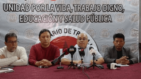 Gremios laborales plantean un incremento de USD 105 al salario básico Gremios laborales plantean un incremento de USD 105 al salario básico