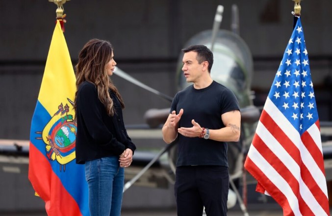 Noboa anunció una operación temporal en Manta con apoyo de EE.UU. Noboa anunció una operación temporal en Manta con apoyo de EE.UU.