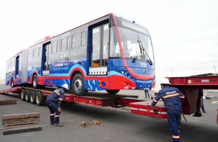 Contraloría detalla responsabilidades en compra de 60 troles para Quito Contraloría detalla responsabilidades en compra de 60 troles para Quito