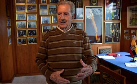 Daniel Noboa decreta tres días de duelo nacional por la muerte de Rodrigo Borja Daniel Noboa decreta tres días de duelo nacional por la muerte de Rodrigo Borja