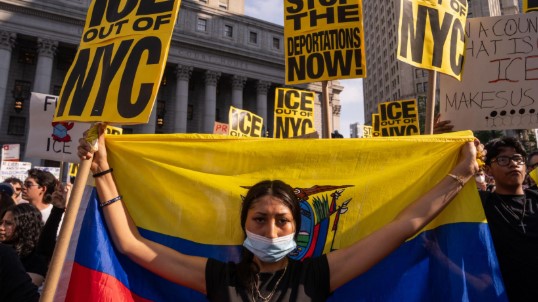 Ecuatorianos en EE. UU. viven con temor ante intensificación de redadas Ecuatorianos en EE. UU. viven con temor ante intensificación de redadas